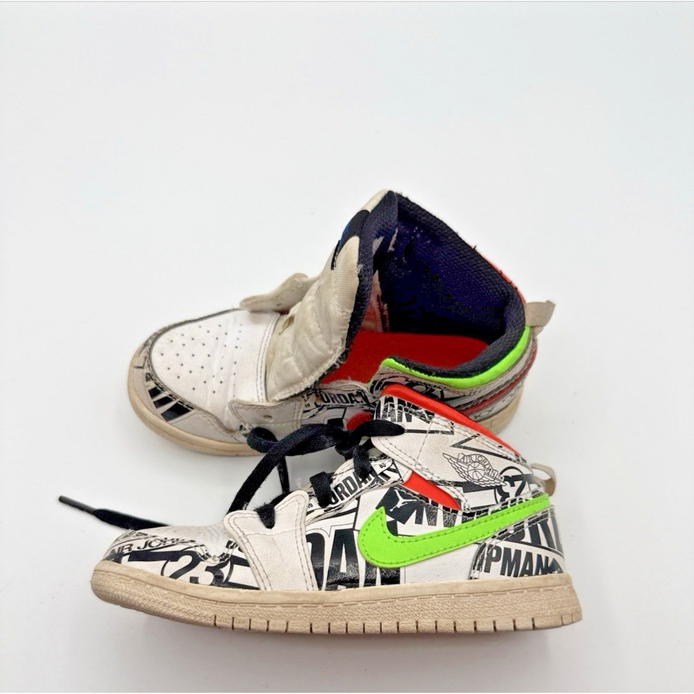 kids Nike Air Jordan 1 Mid All Over Logo Size 10C White Green one with no laces‎